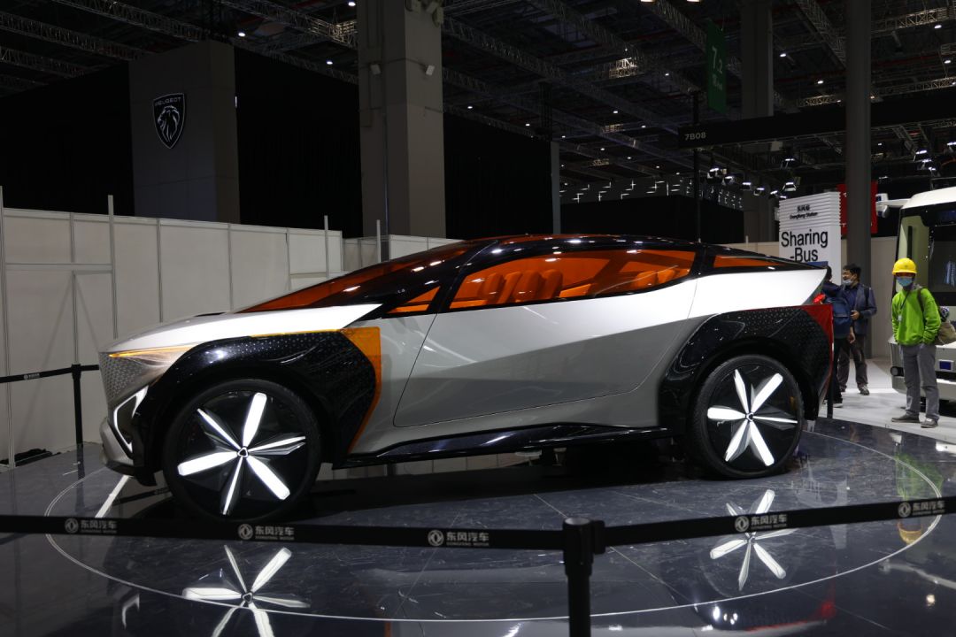 2021上海车展探馆丨实拍东风风神eπ2021概念车 将搭载l4级自动驾驶